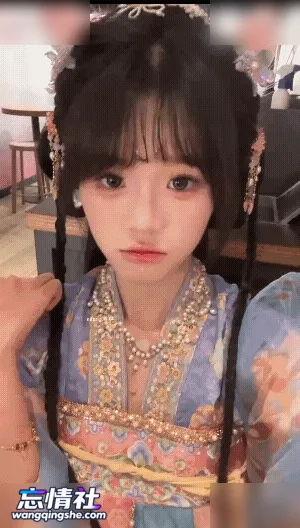 西安06女大萝莉【小仪】与金主约会啪啪  pikpak【58V/67P/500M/PIKPAK】