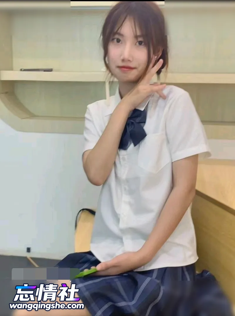 【苹果原相机云端泄密】究极反差清纯女大学生露脸性爱…【8V/2P/260M/PIKPAK】