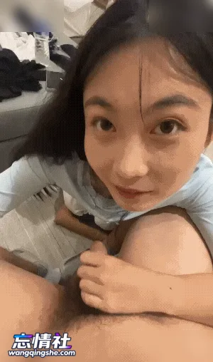 【S级泄密】白嫩美乳眼镜妹反差拉满，感觉很知性安静的…【35V/97P/180M/PIKPAK】