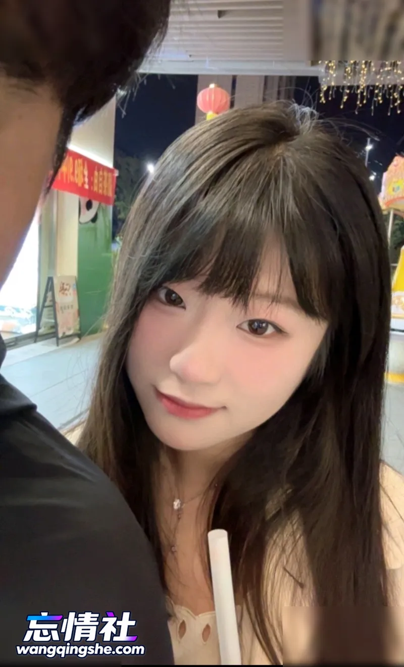 【原档无水印】情侣在大学寝室偷偷做爱,这小子有点会享…【21V/5P/627M/PIKPAK】