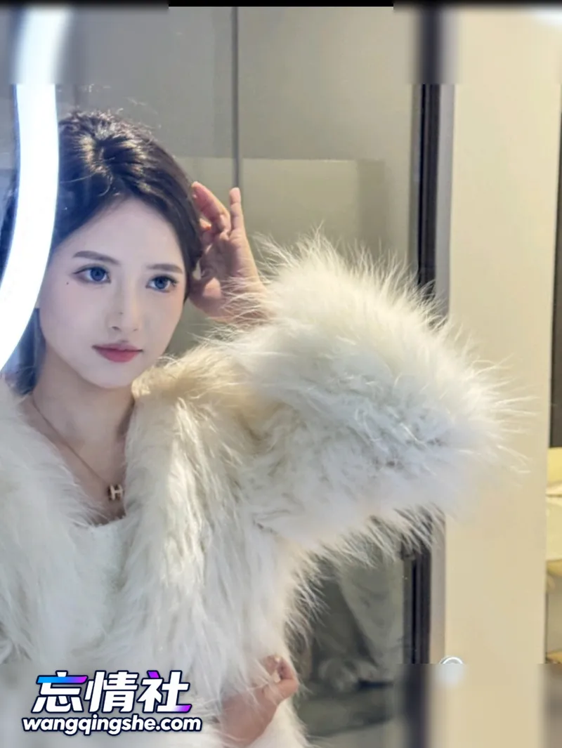 【原档无水印】四川成都极品颜值美女，这个是真的漂亮…【PIKPAK】