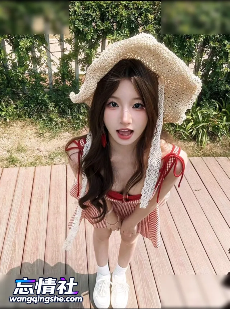 【原档无水印】抖音颜值白虎小姐姐，一线天白虎嫩穴完…【13V/6P/1G/PIKPAK】