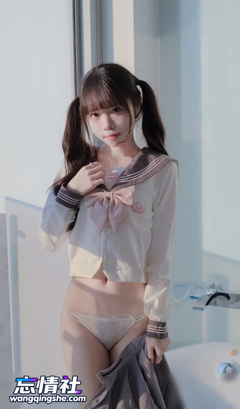 福利姬【可可小白兔】JK反差阿黑颜~女仆装白丝诱惑~乳夹S…  视图写真【1V/1098P/3.7G/PIKPAK】