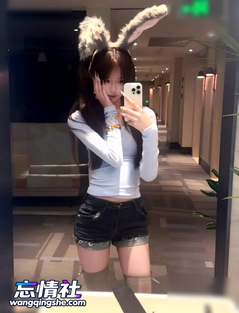 「私拍泄密系列」79 超美颜值！又乖又反差的双马尾小母…【PIKPAK】