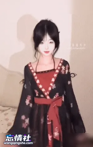 「私拍泄密系列」127 这么可爱的妹子怎么会这么骚呢，人…【6V/501M/PIKPAK】