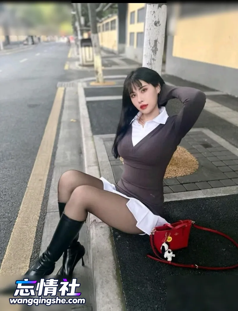 欣欣子 5.21号 极品少妇控露脸高颜值瑜伽教练  pikpak【1V/9P/375M/PIKPAK】