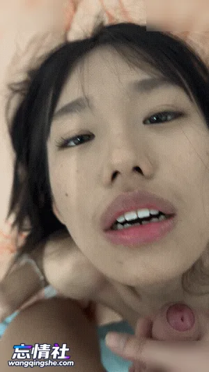 【原档泄密】在西湖遛狗时主动上来搭讪的大一妹妹，经…【PIKPAK】