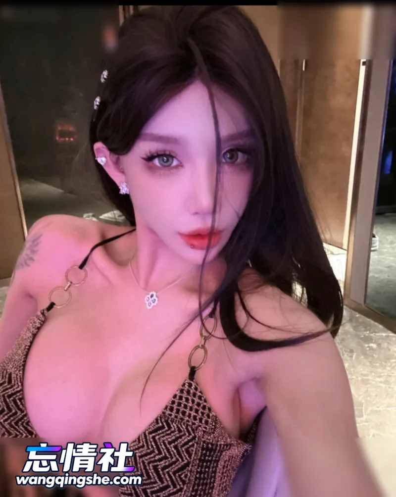 抖音「popcorn 赤火」超高人气顶颜反差婊，天花板反差母狗…【2V/PIKPAK】