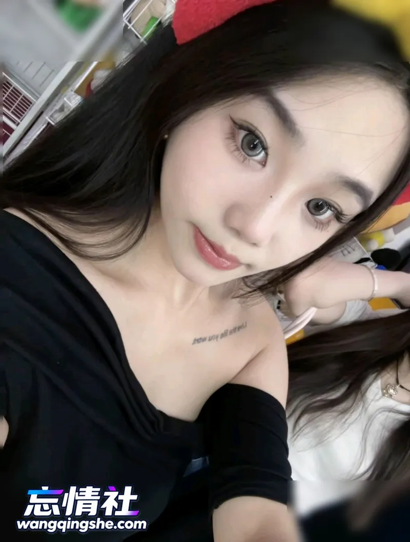 【原档无水印】重庆合川的一个漂亮妹子，居家和男朋友…【PIKPAK】