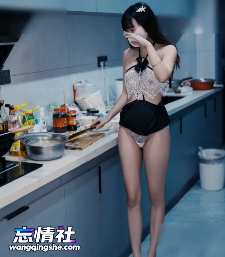 露出刺激 珠海95后淫妻【赵赵】男后入最爽，手握着两根…【10V/153P/328M/PIKPAK】