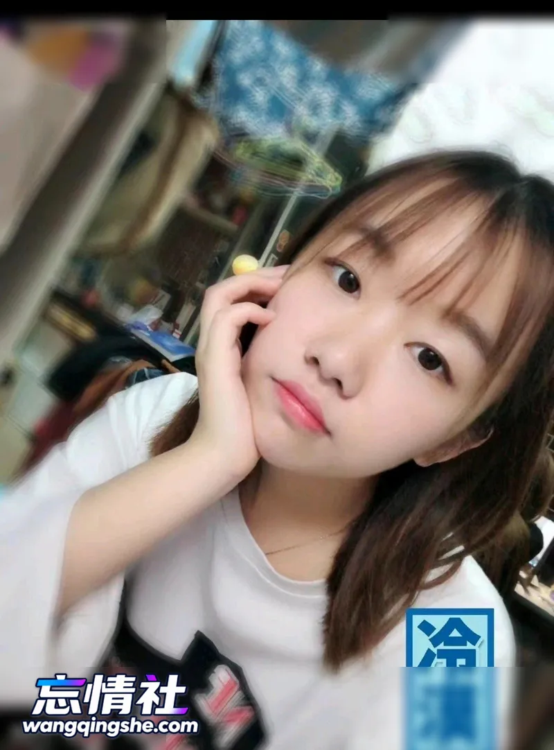 【原档无水印】网友投稿真实微胖前女友，出租屋家居啪…【PIKPAK】