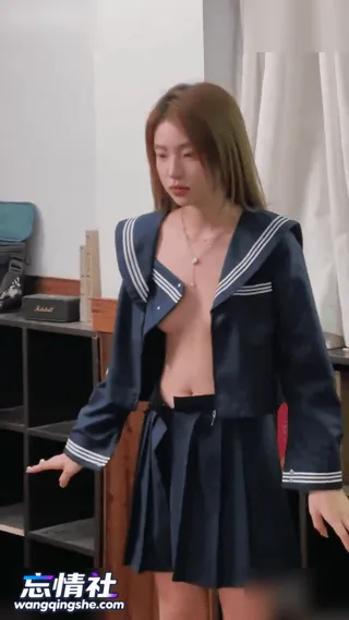 私房模特写真花絮——灵动少女，蜜桃成熟时！  pikpak【35V/623M/PIKPAK】