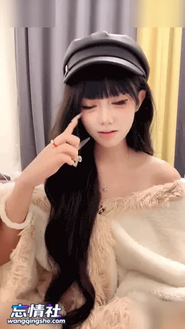 现在的女孩子怎么都这么好看！【花开富贵】巨乳裸聊【3V/2.3G/PIKPAK】
