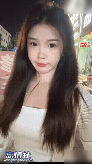【原档无水印】白天泰安街上还装女神，一进酒店门她就…【17V/1G/PIKPAK】